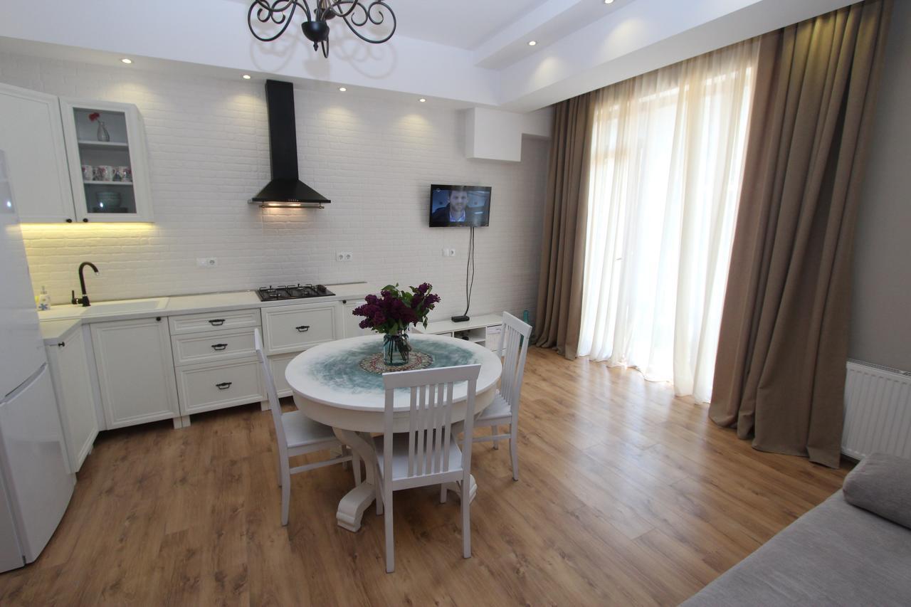 New Apartment In Old Tiflis Exterior foto